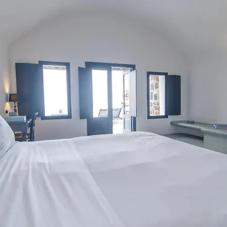 앰배서더 산토리니 5* Akrotírion