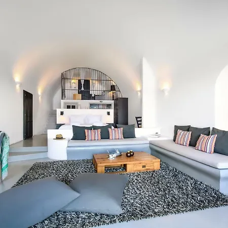 Grand Ambassador Santorini (adults Only) 5* Akrotírion